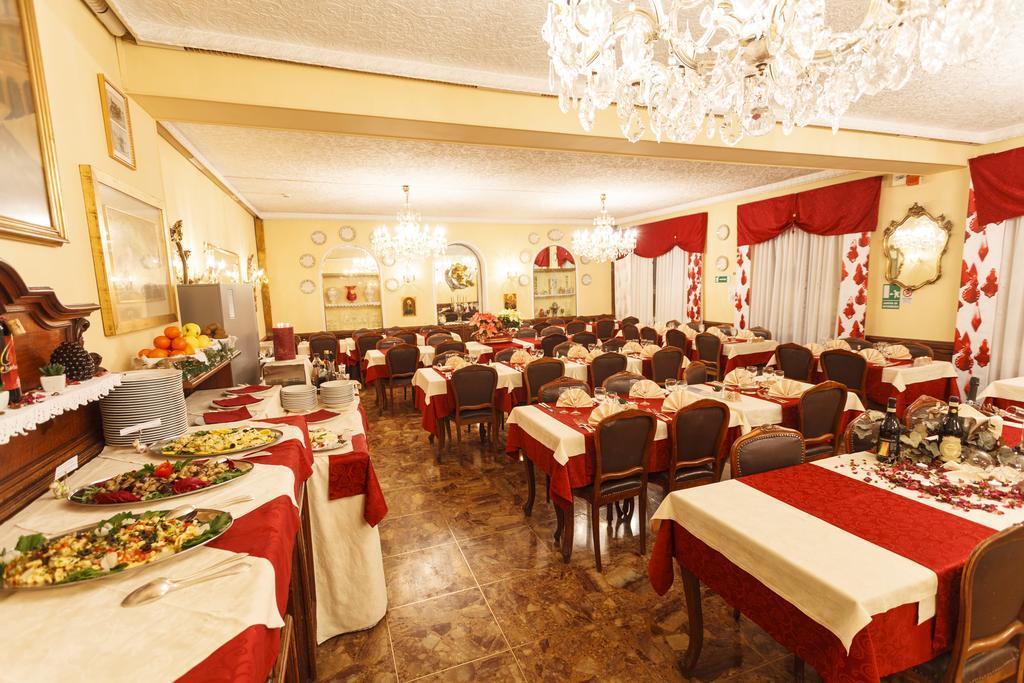 Hotel Savoy Sestriere Bagian luar foto