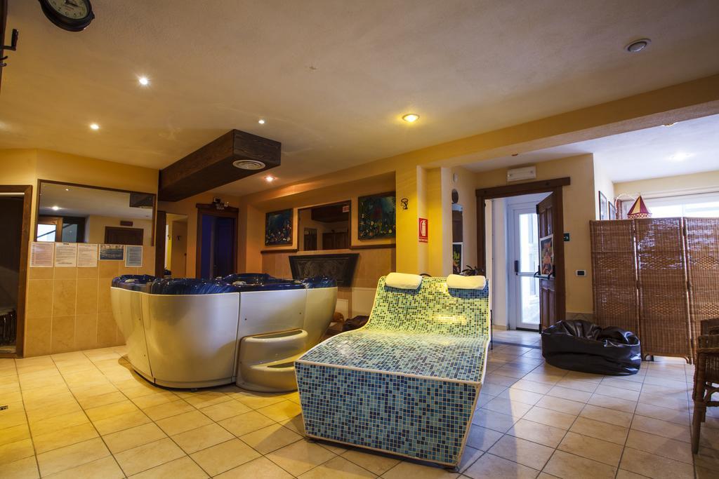 Hotel Savoy Sestriere Bagian luar foto