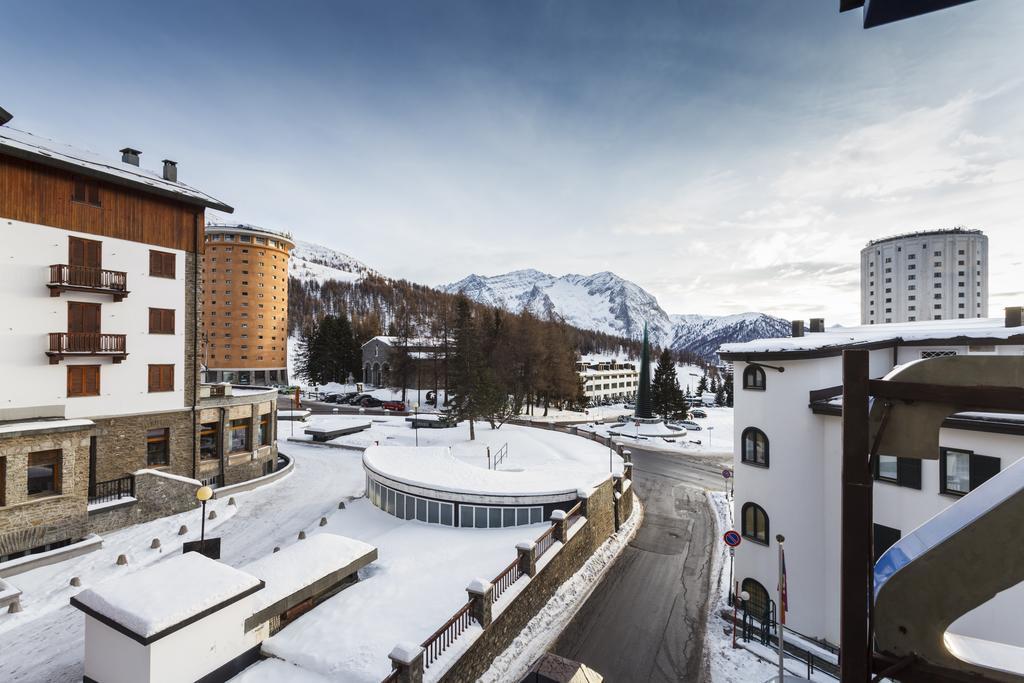 Hotel Savoy Sestriere Bagian luar foto