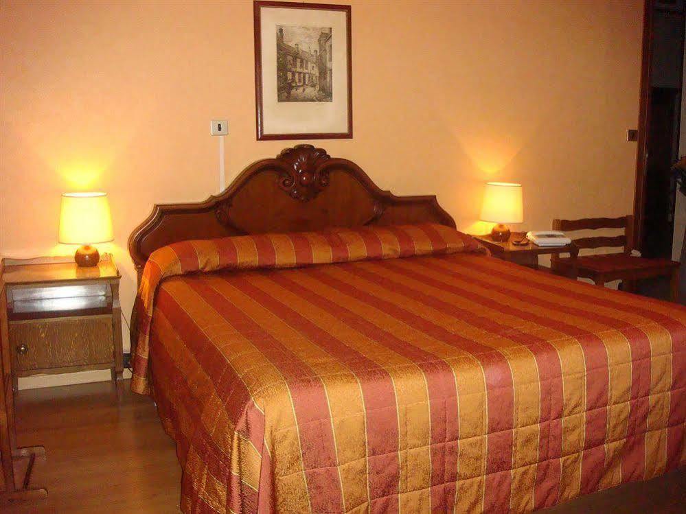 Hotel Savoy Sestriere Bagian luar foto